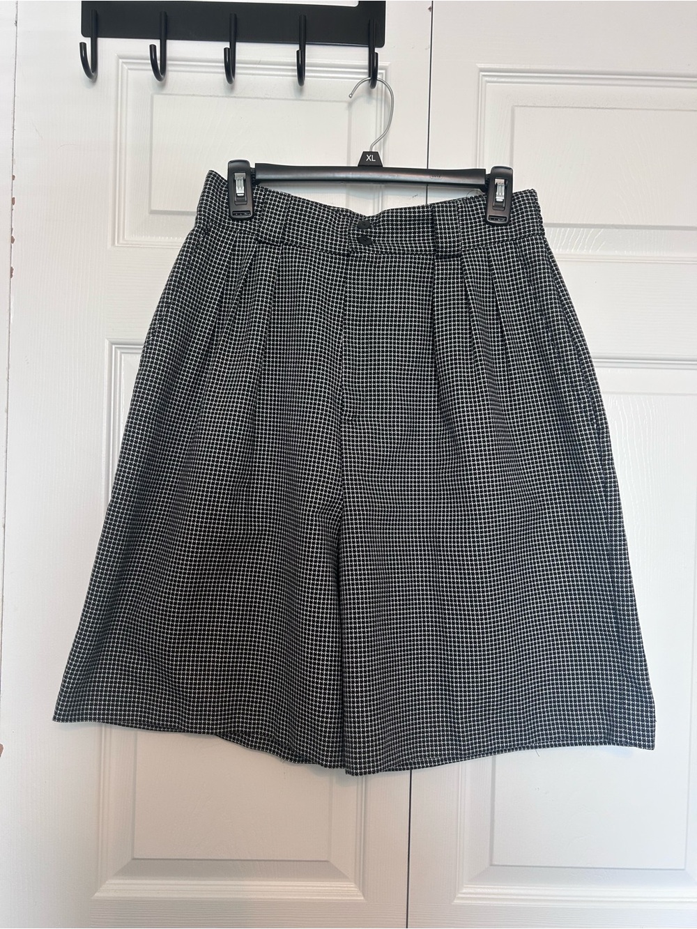 Christy Girl High-Waist Black & White Check Pleated Women’s Shorts Size 14/L
